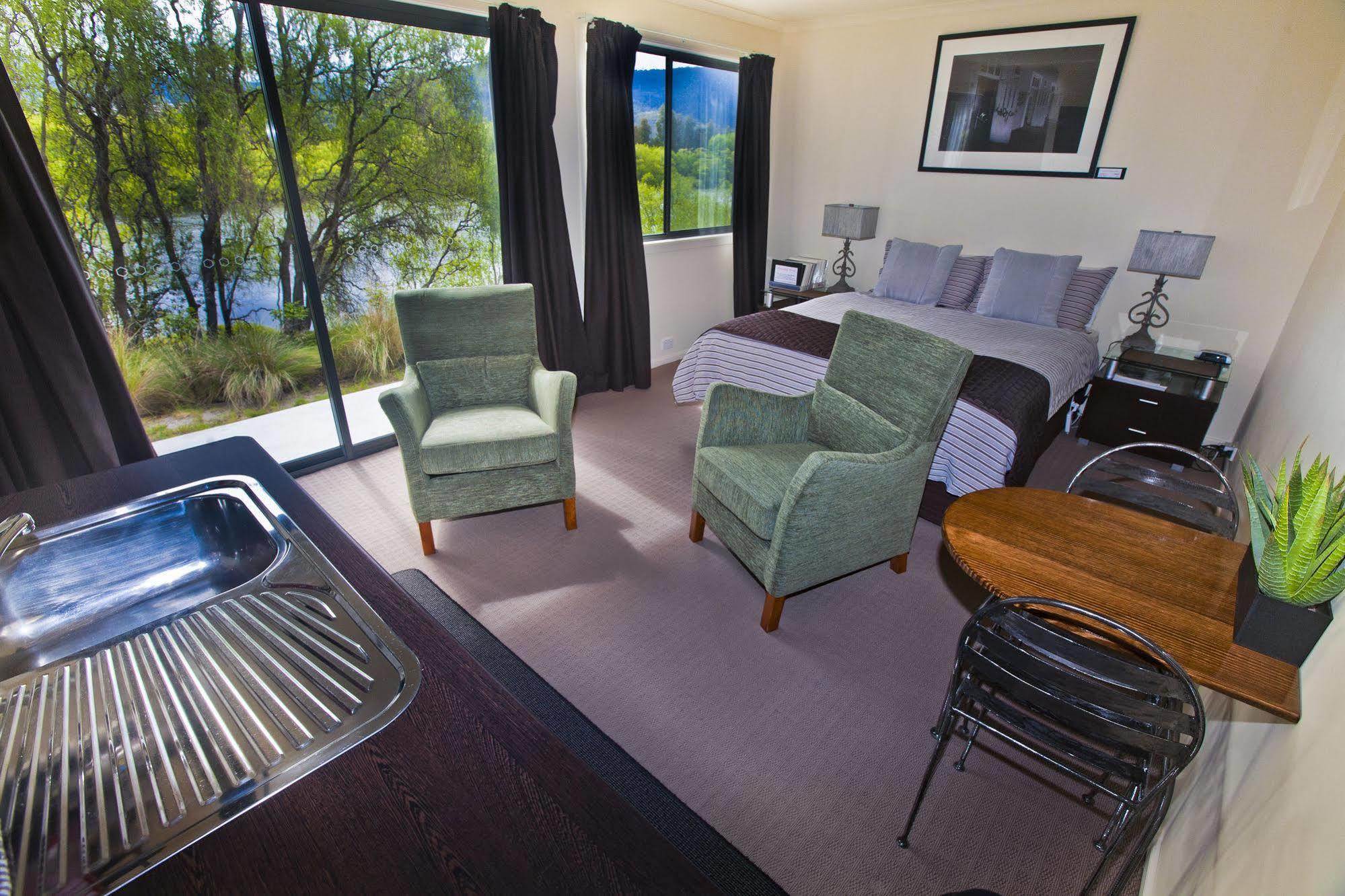 The Shingles Riverside Cottages New Norfolk Bagian luar foto